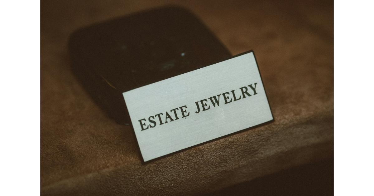 Real Estate Lawyer